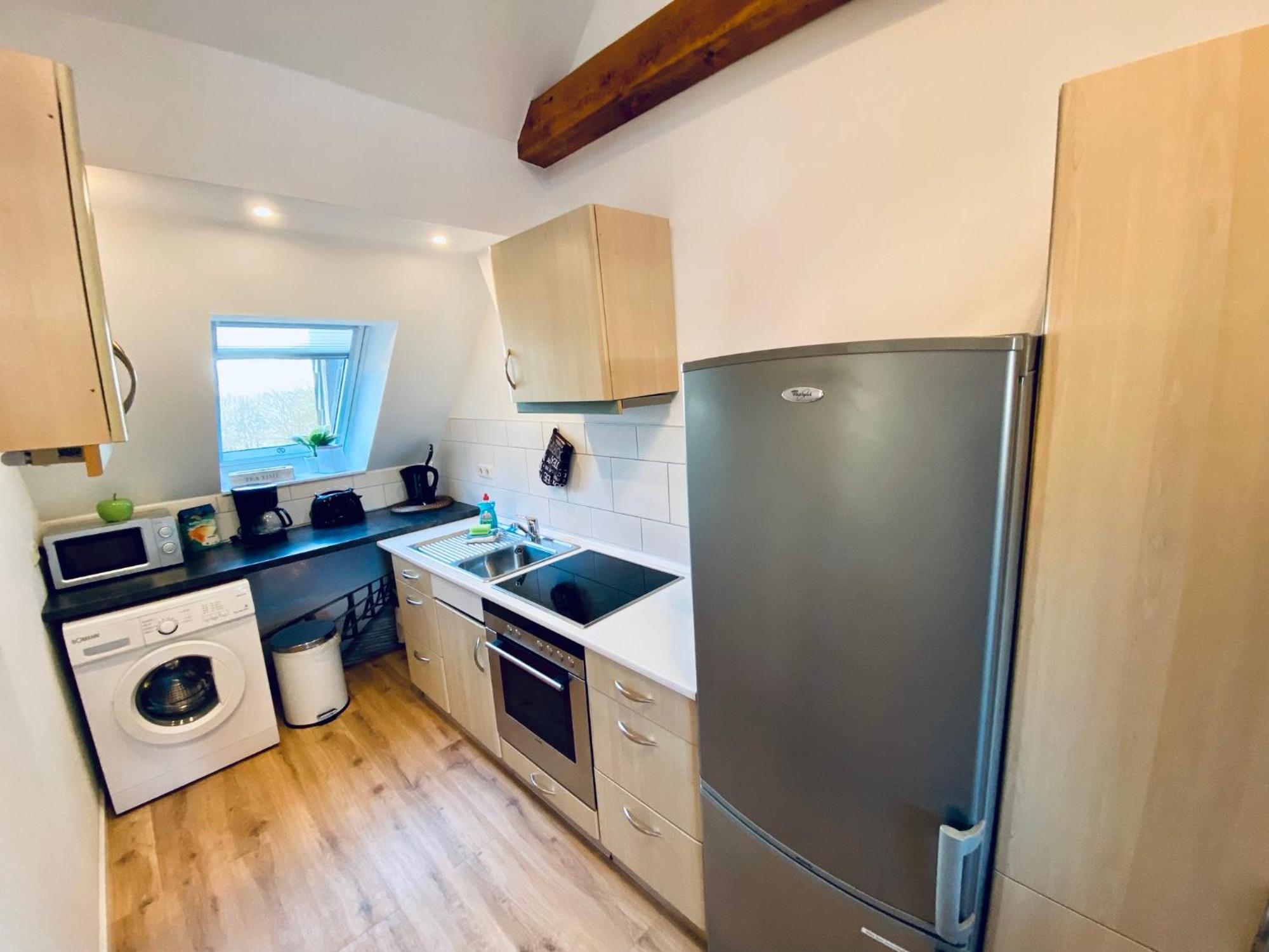 Apartment Schleusentor - Ferienwohnung Maisonette Росток Екстериор снимка