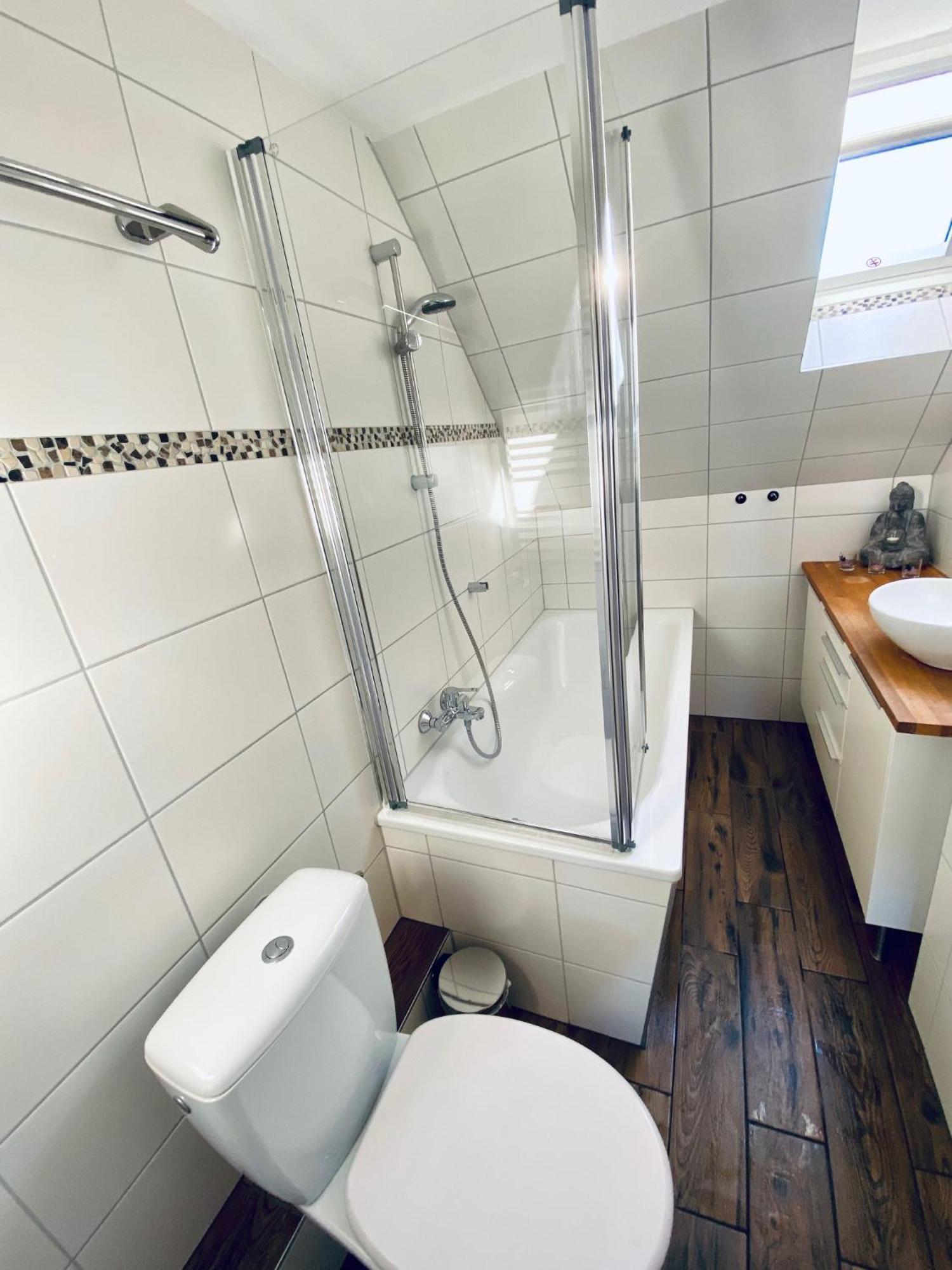 Apartment Schleusentor - Ferienwohnung Maisonette Росток Екстериор снимка